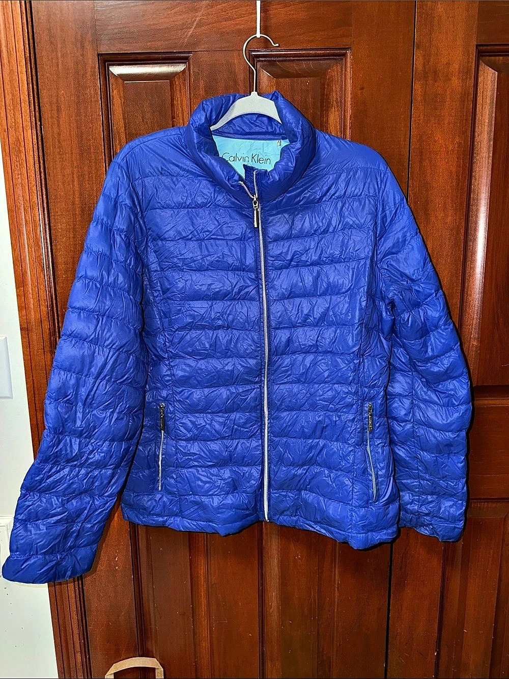 Calvin Klein Packable Lightweight Puffer Jacket Blue with Cinch-able Storage Bag